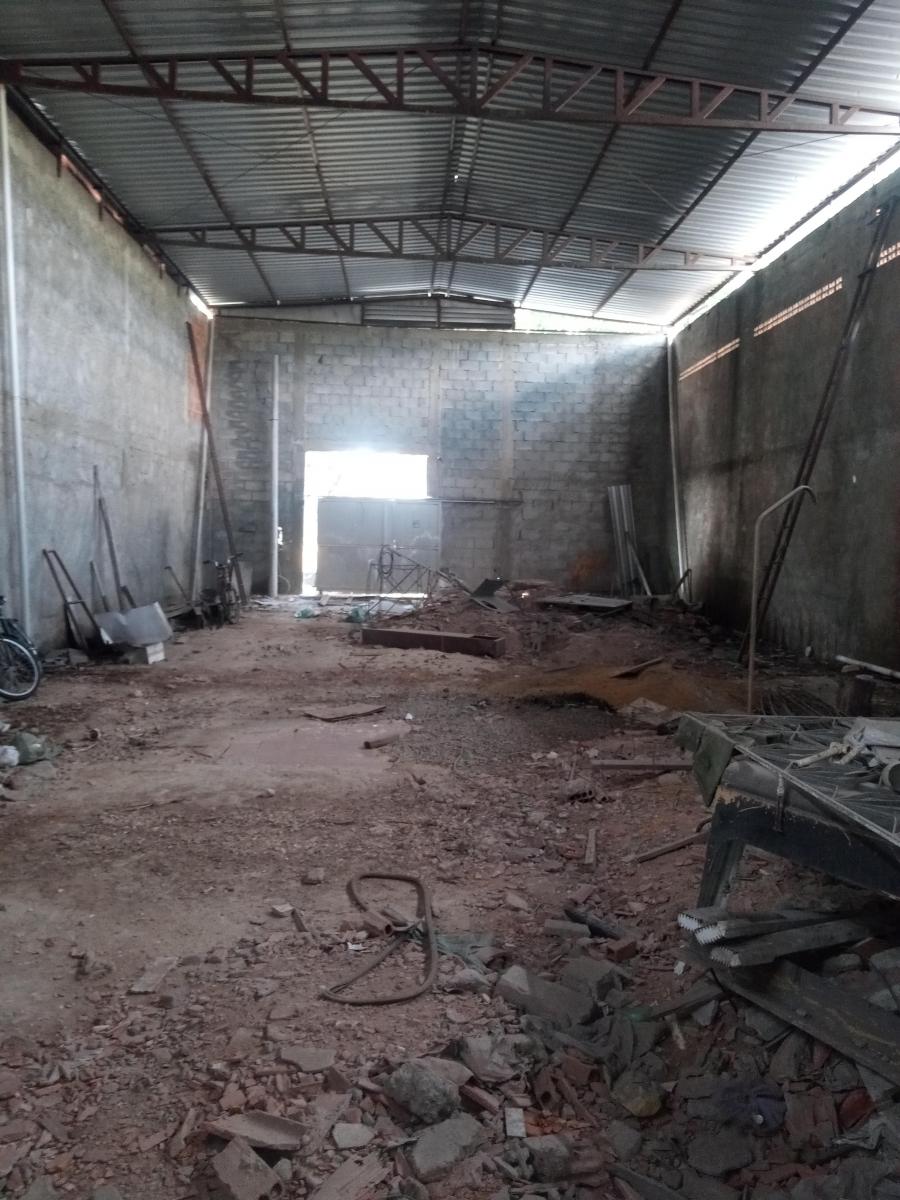 Galpão com 250 m2 em santa margarida, próx. ao DPO campo grande-RJ