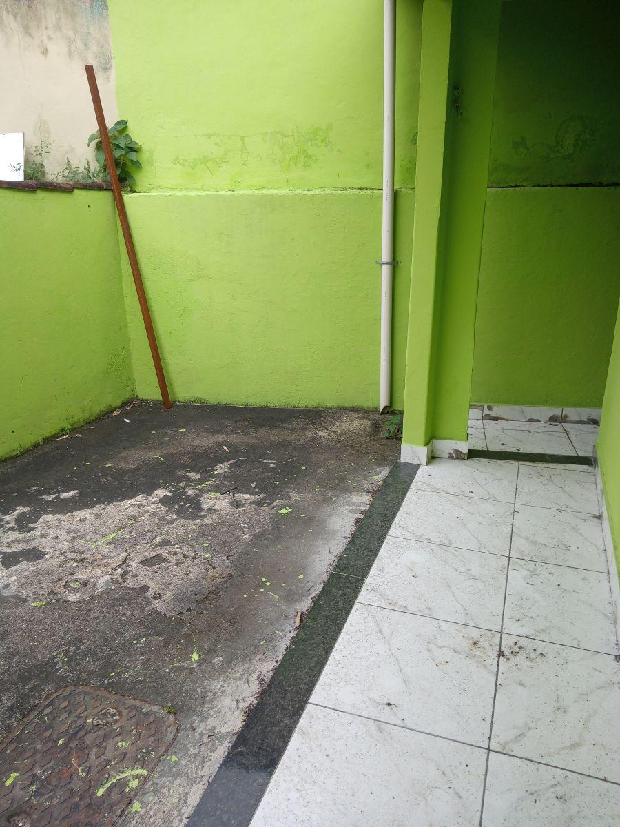 Casa à venda com 2 Quartos, Santíssimo, Rio de Janeiro